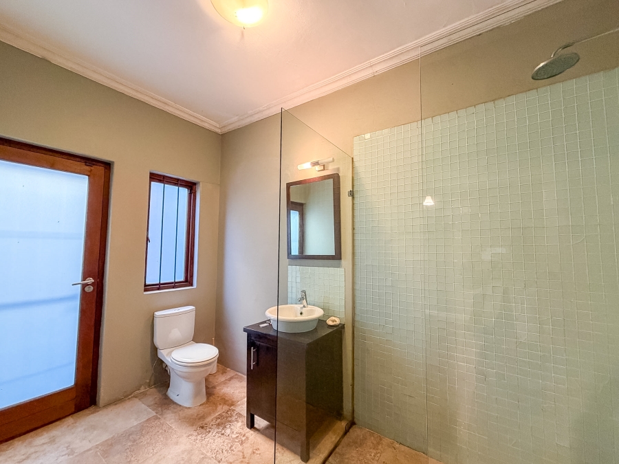 3 Bedroom Property for Sale in Vredehoek Western Cape